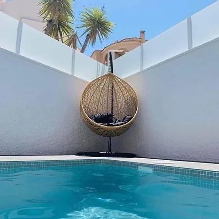House With Private Pool La Casa Hugo Holiday home *