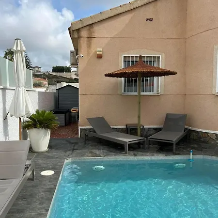 Holiday home House With Private Pool La Casa Hugo *